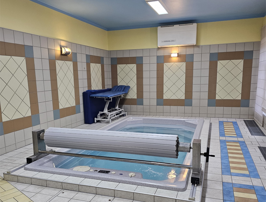 Vyhřívaný krytý bazén Vila Praha wellness spa